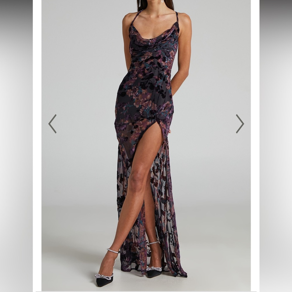 SHOWPO ALETTA MAXI DRESS - COWL CROSS BACK DRESS IN FLORAL SIZE 4